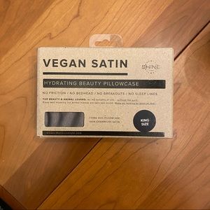 NWT SHINE Vegan Satin King Pillowcase